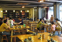 農(nóng)家菜、餐飲服務(wù)、歌舞活動——鄉(xiāng)村休閑旅游的三大亮點